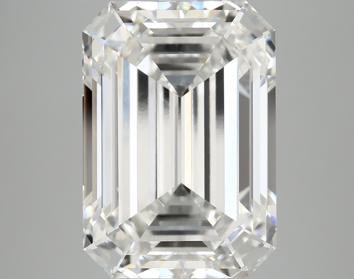 8.41 CT Emerald Diamond