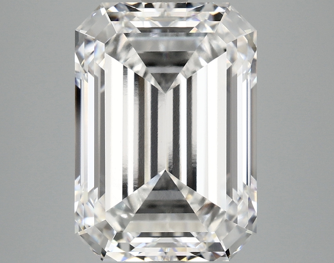 7.11 CT Emerald Diamond