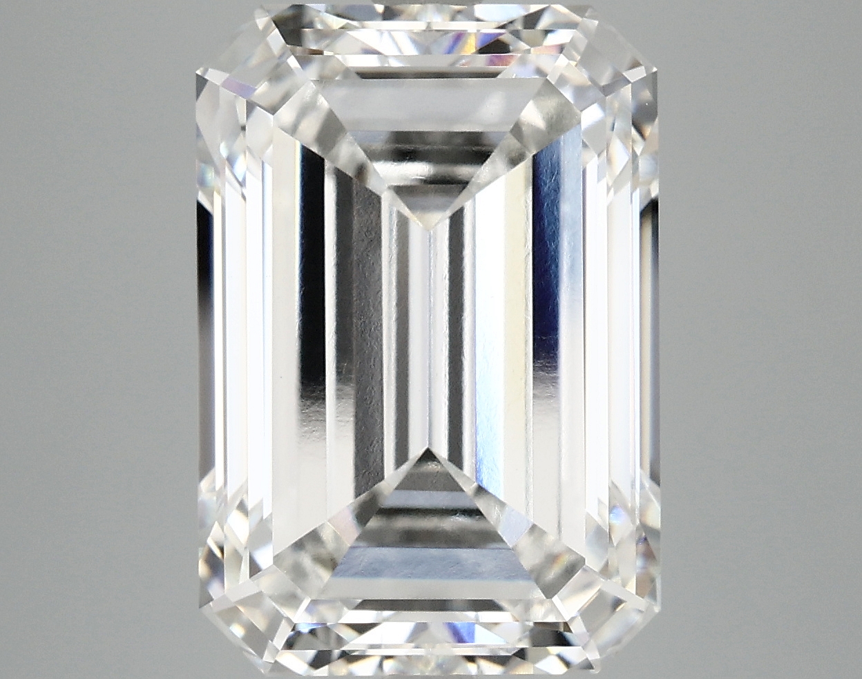 9.05 CT Emerald Diamond