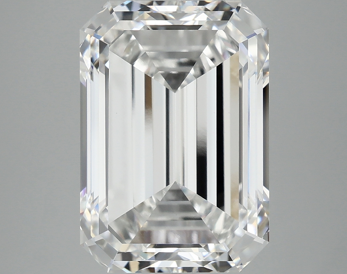 8.40 CT Emerald Diamond