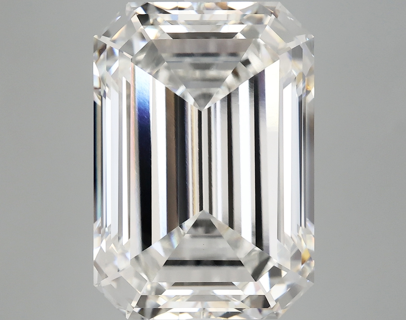 11.39 CT Emerald Diamond