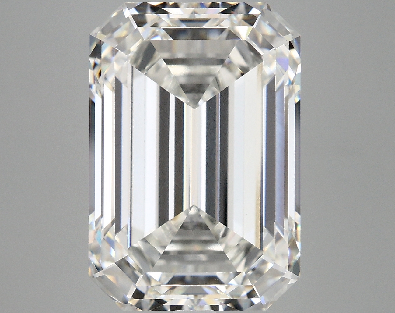 10.70 CT Emerald Diamond