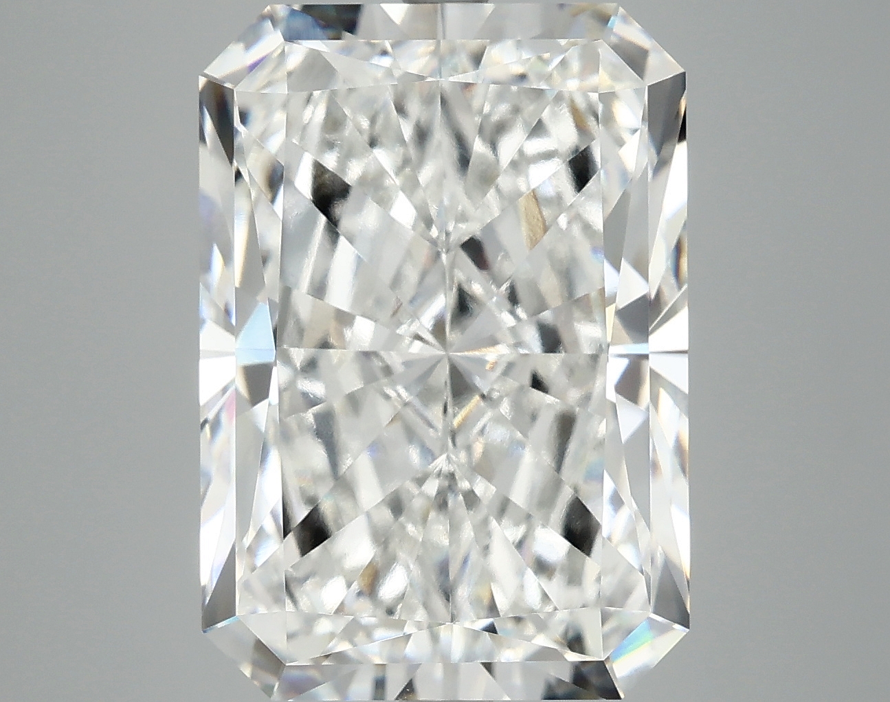 10.09 CT Radiant Diamond