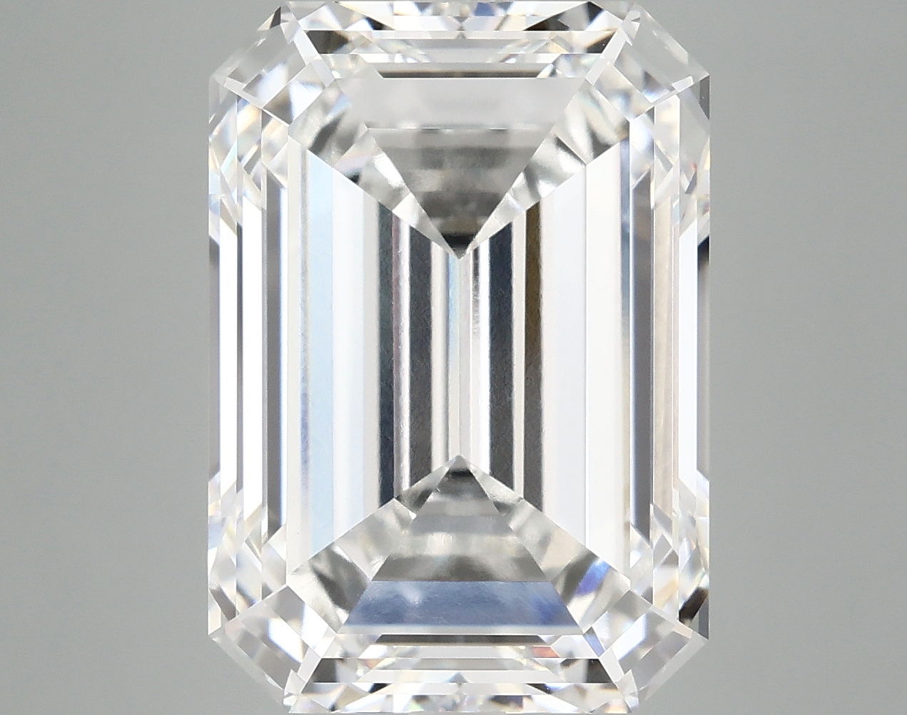 10.42 CT Emerald Diamond