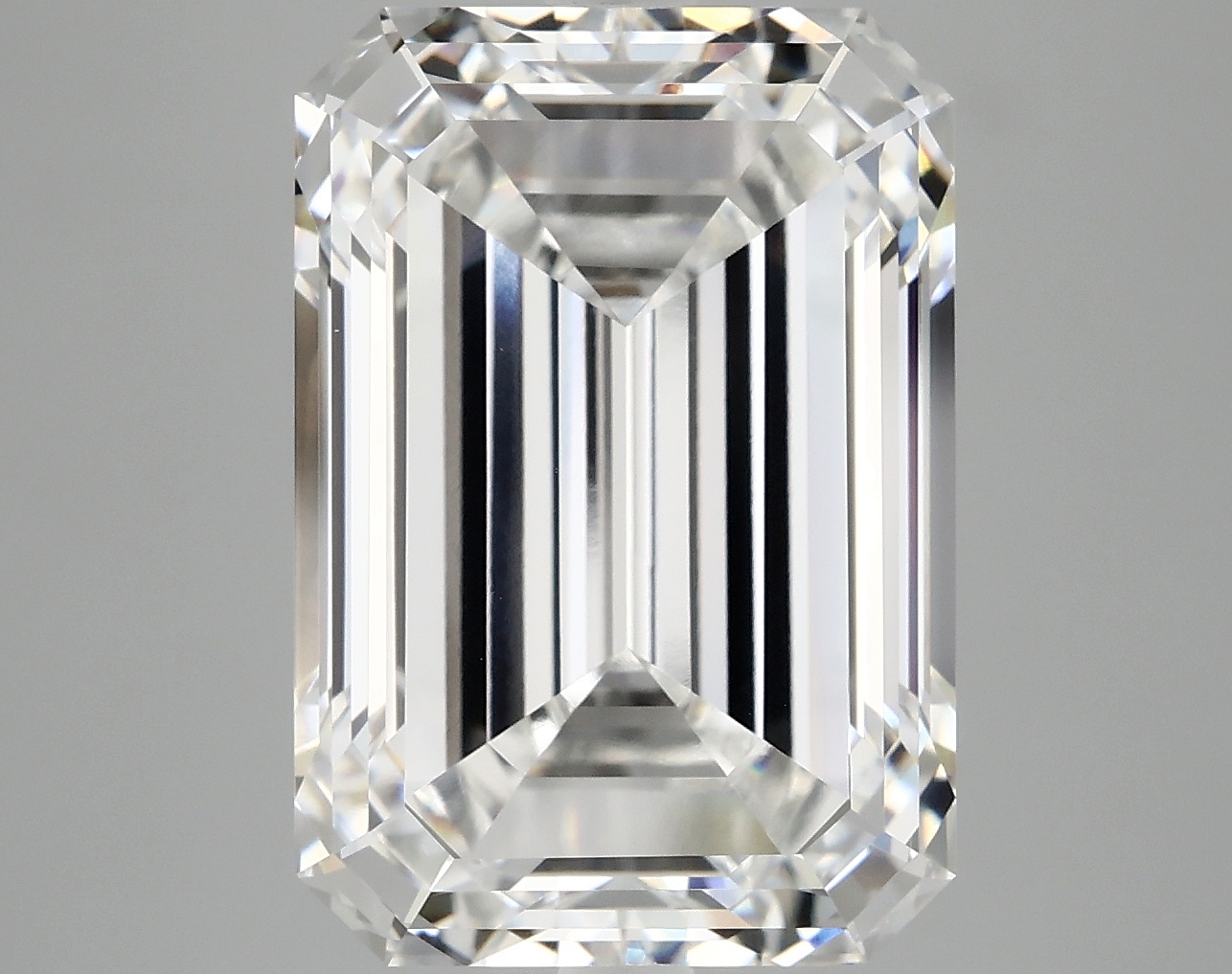 10.38 CT Emerald Diamond