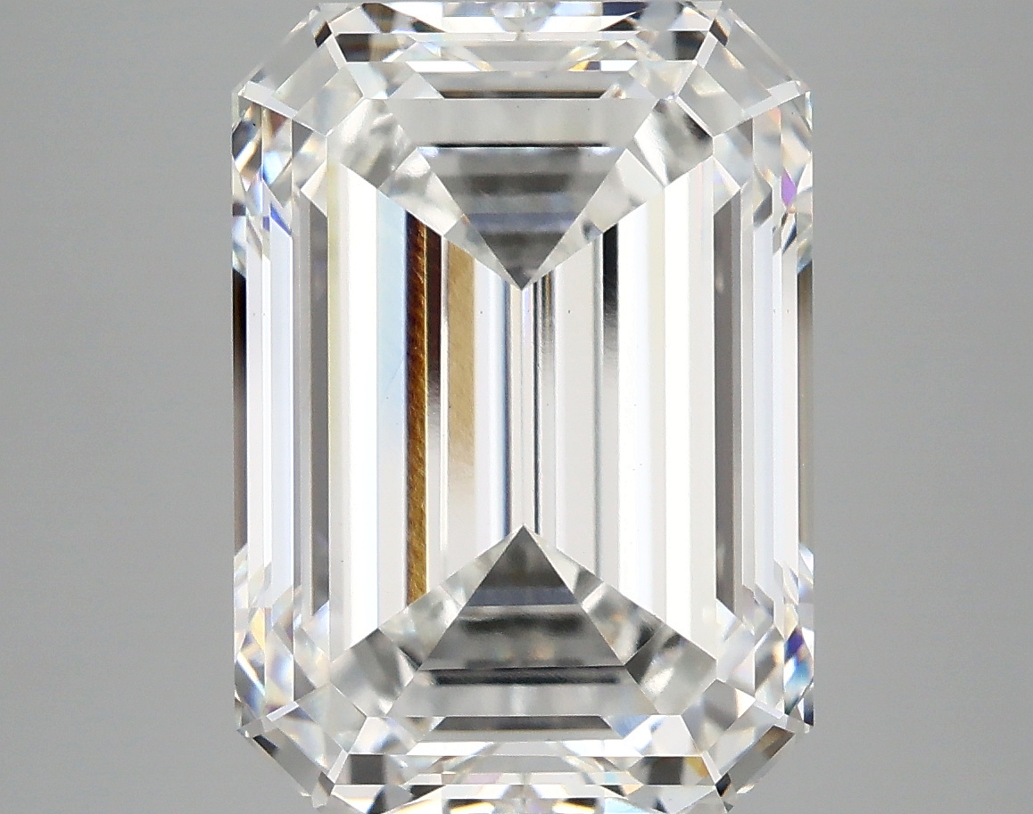 8.22 CT Emerald Diamond