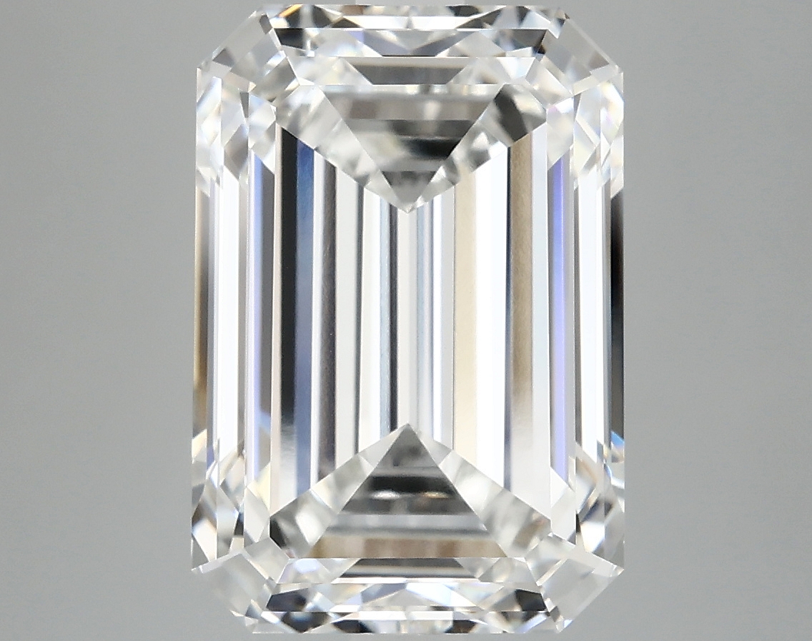 7.17 CT Emerald Diamond