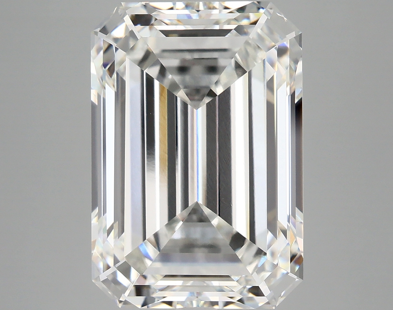 10.38 CT Emerald Diamond