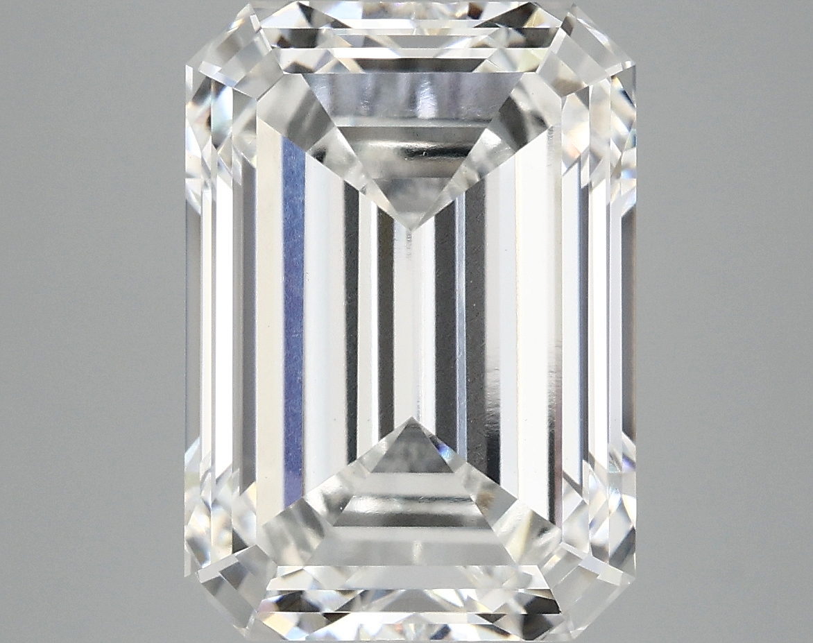 8.27 CT Emerald Diamond