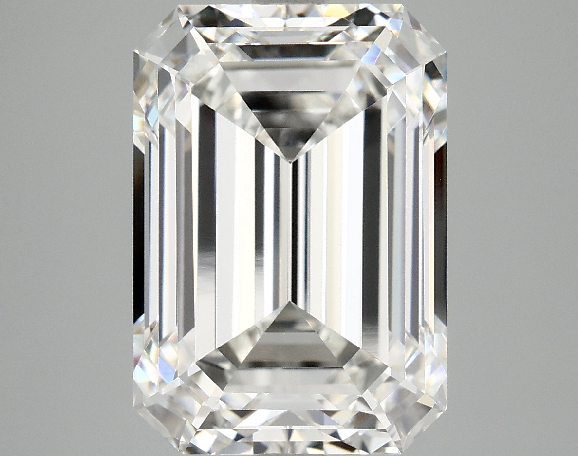 8.18 CT Emerald Diamond