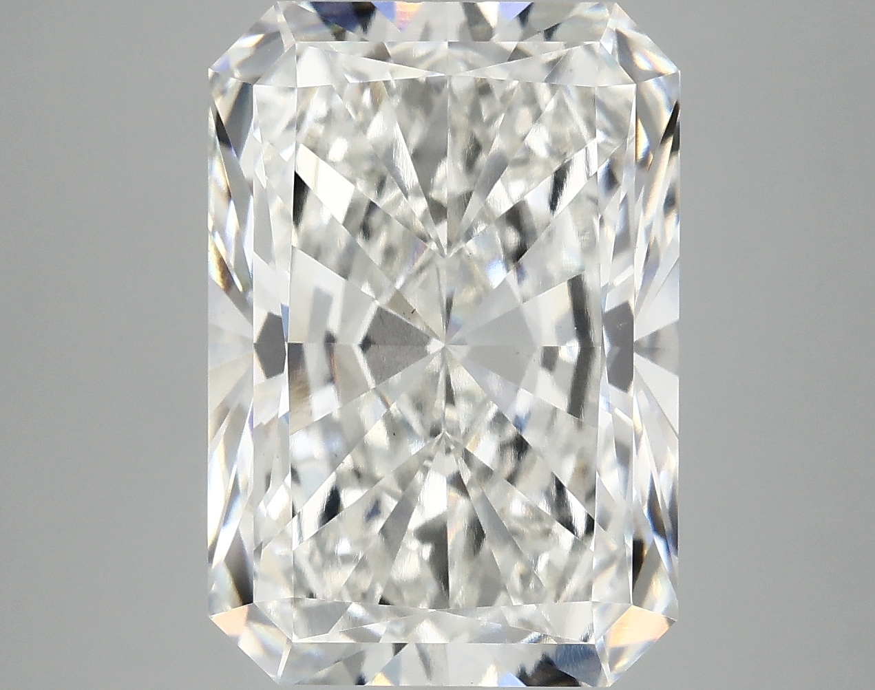 9.04 CT Radiant Diamond