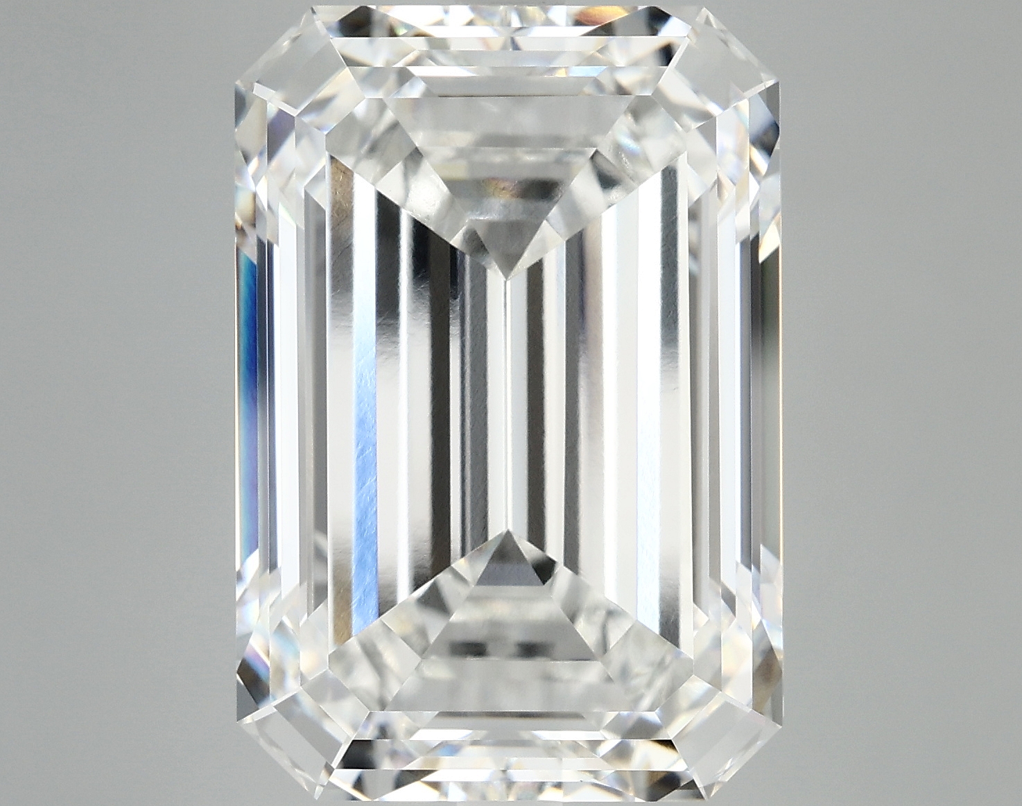 15.12 CT Emerald Diamond