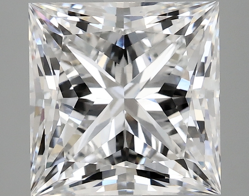 4.10 CT Princess Diamond