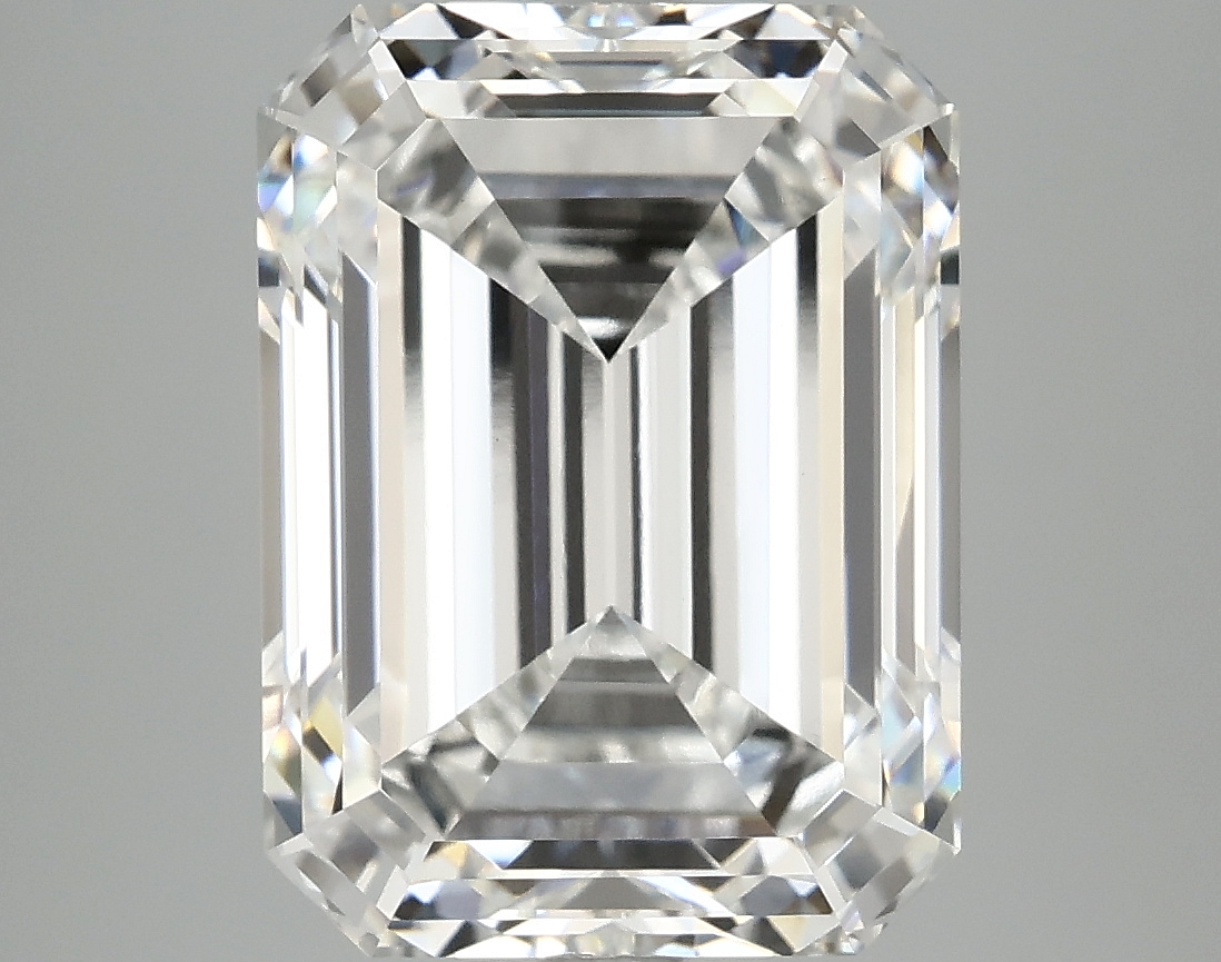 7.10 CT Emerald Diamond