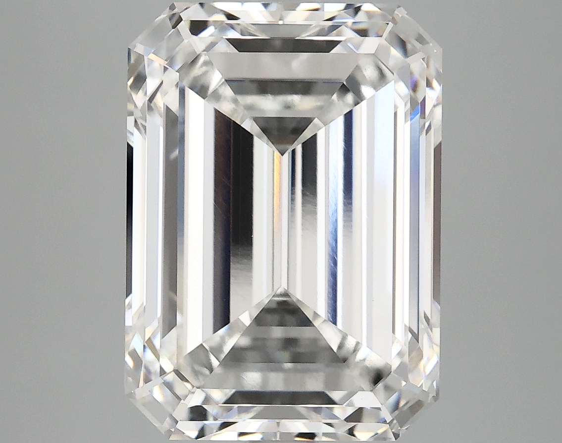 7.12 CT Emerald Diamond