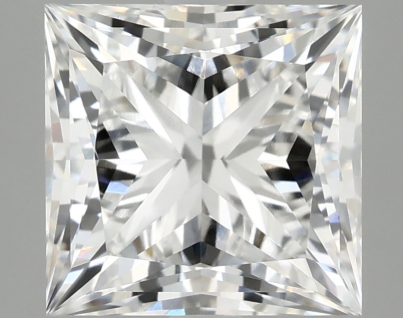 3.05 CT Princess Diamond