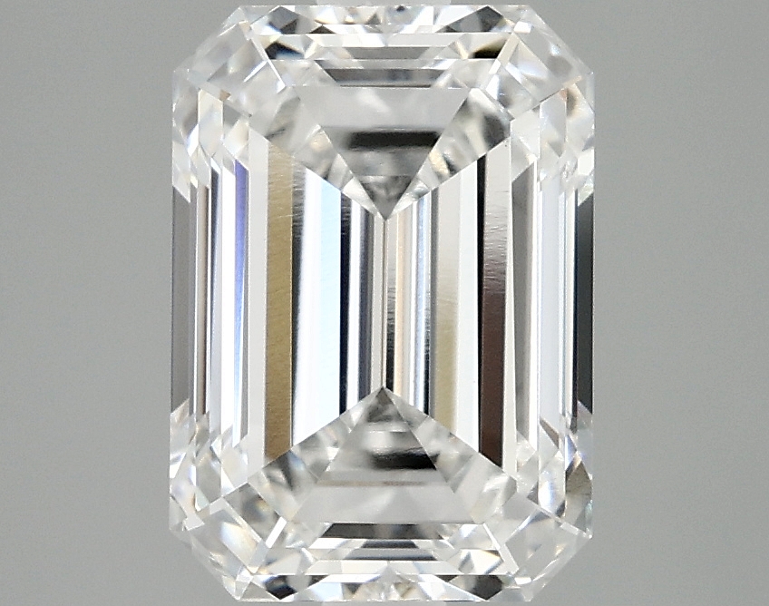 3.07 CT Emerald Diamond