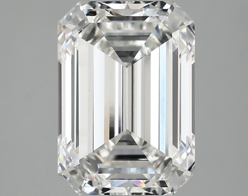 3.07 CT Emerald Diamond