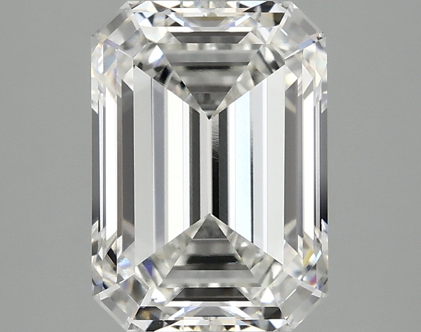 3.07 CT Emerald Diamond