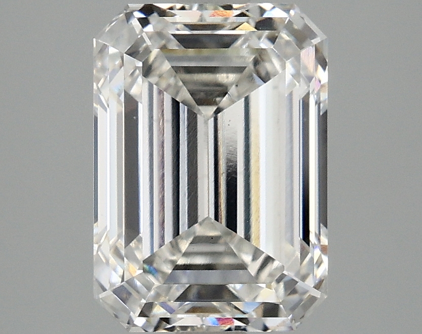 3.05 CT Emerald Diamond