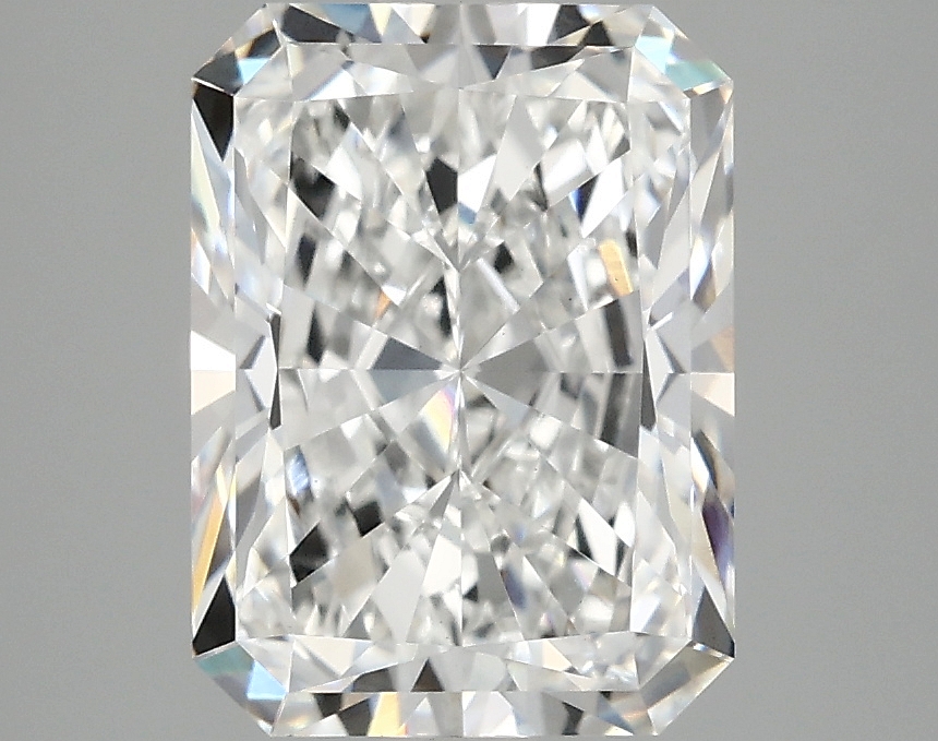 3.10 CT Radiant Diamond