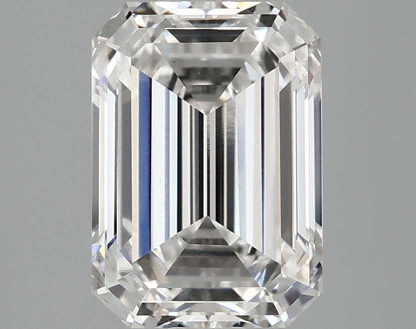 3.05 CT Emerald Diamond