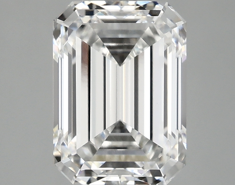 3.05 CT Emerald Diamond