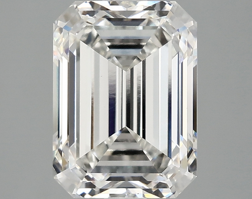 3.02 CT Emerald Diamond