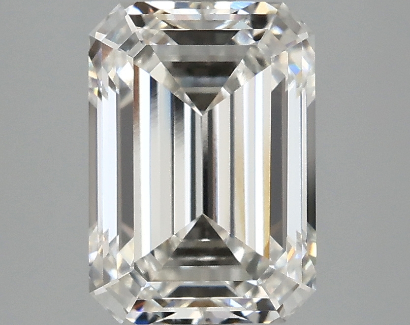 3.02 CT Emerald Diamond