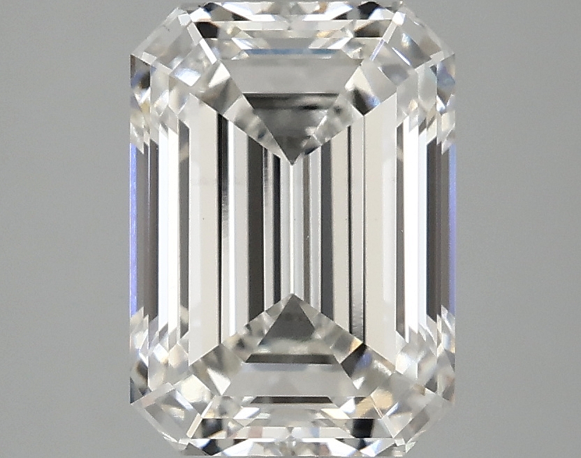 3.07 CT Emerald Diamond