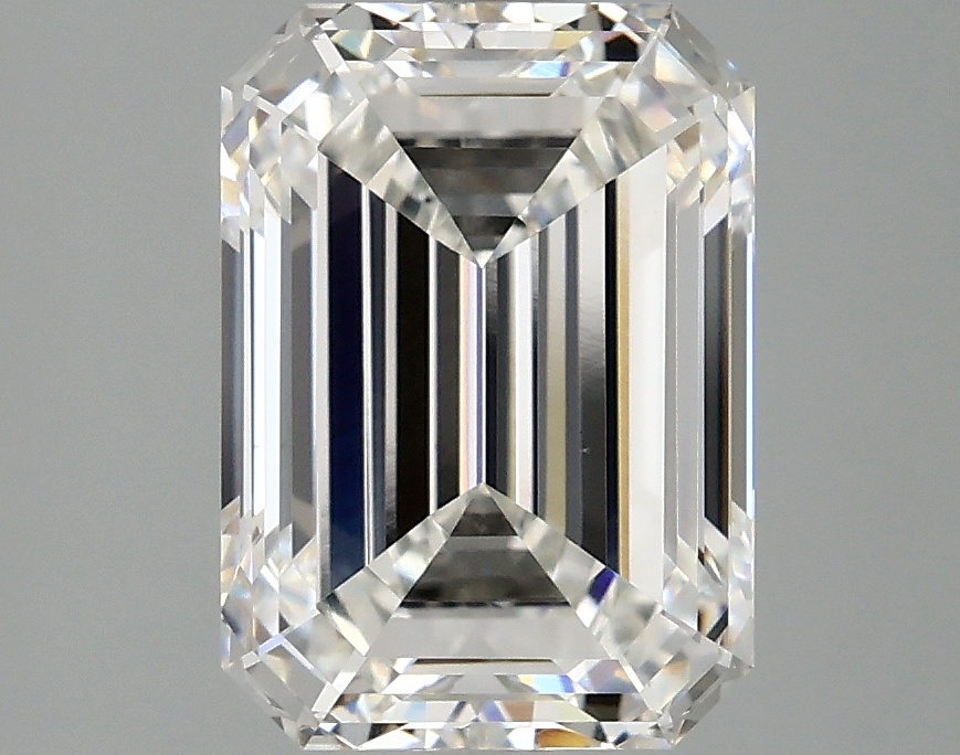 3.02 CT Emerald Diamond