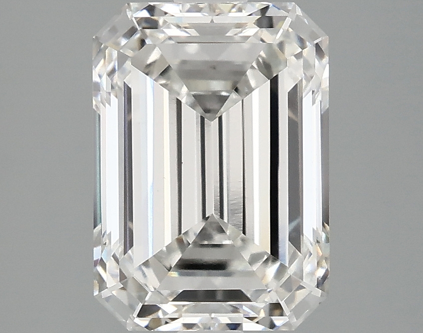 3.05 CT Emerald Diamond