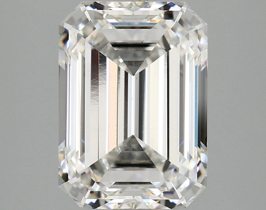 3.07 CT Emerald Diamond