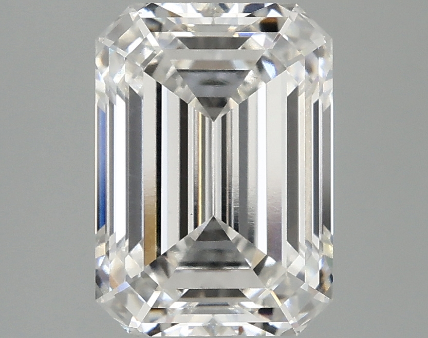 3.05 CT Emerald Diamond