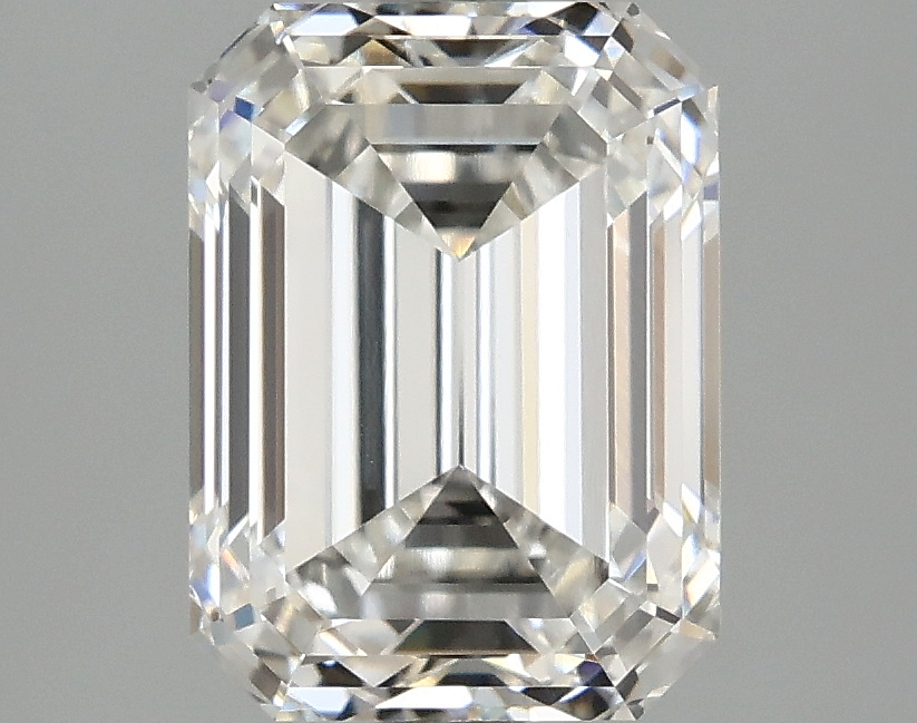 3.05 CT Emerald Diamond