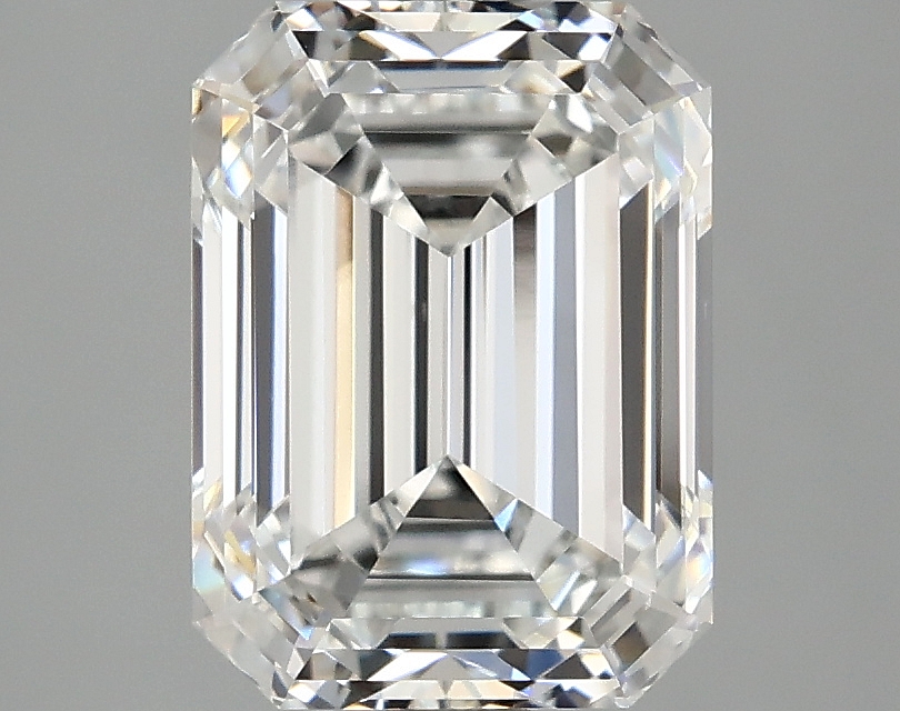 3.05 CT Emerald Diamond