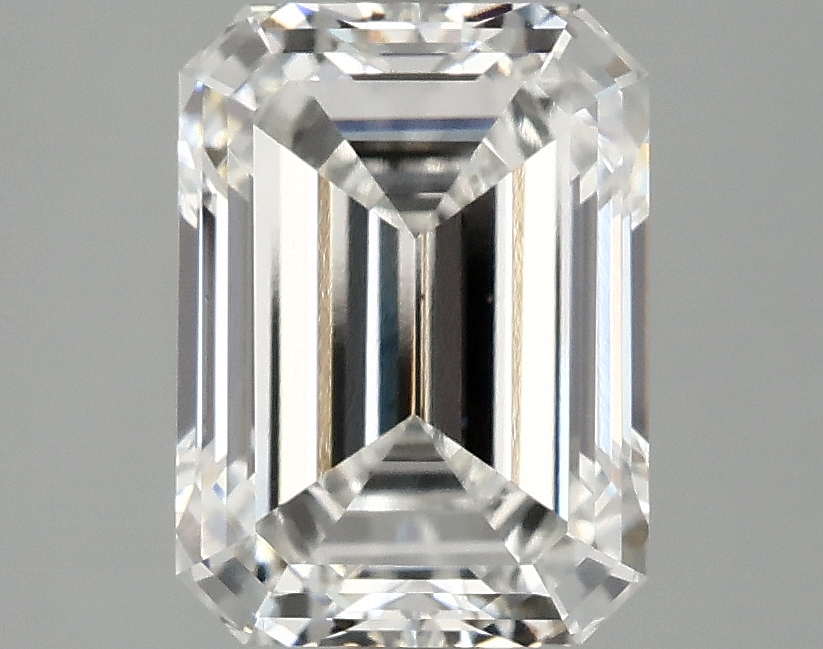 3.07 CT Emerald Diamond