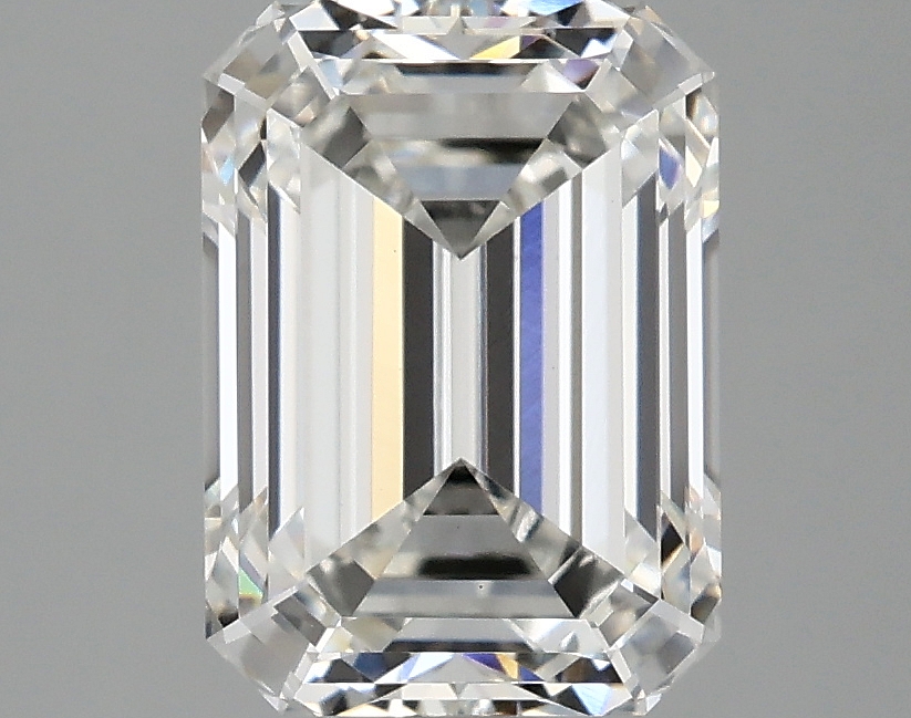 3.05 CT Emerald Diamond