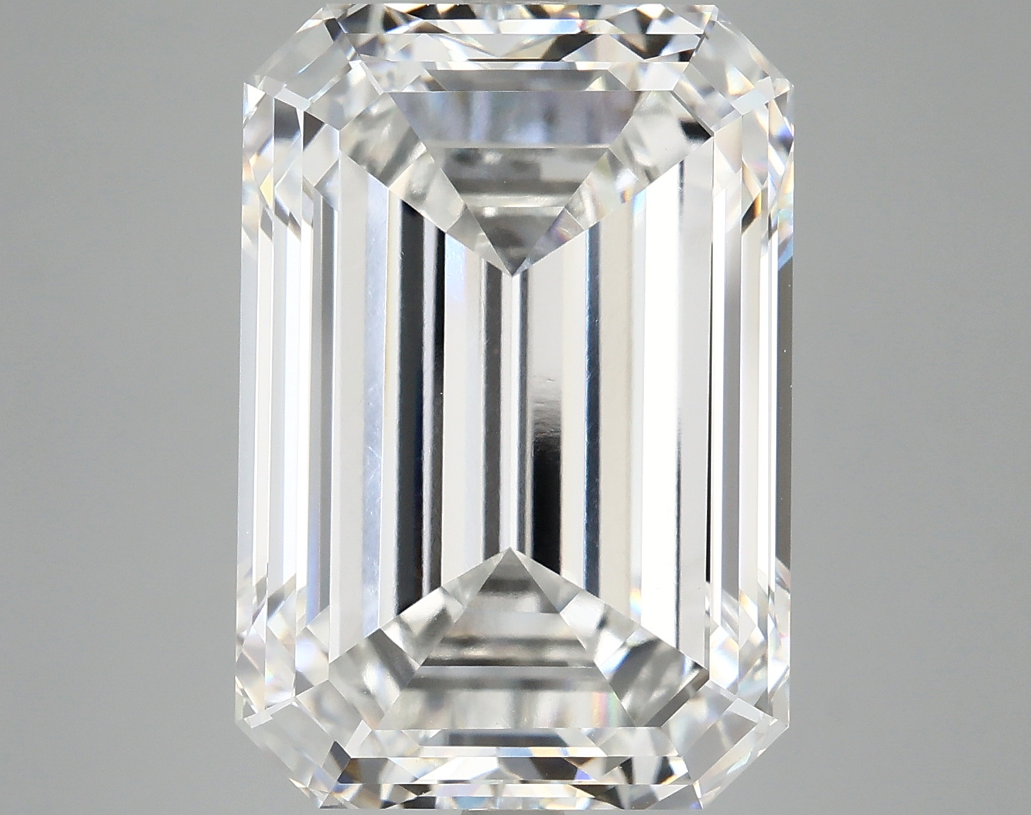 15.07 CT Emerald Diamond