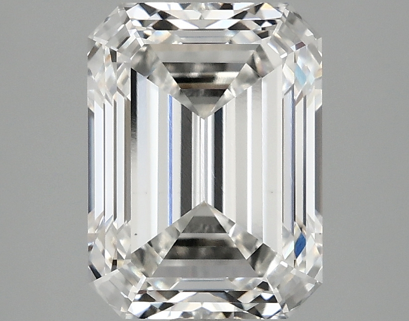 3.05 CT Emerald Diamond