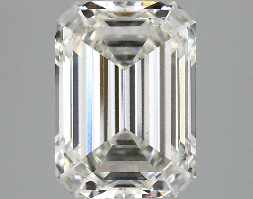 3.08 CT Emerald Diamond