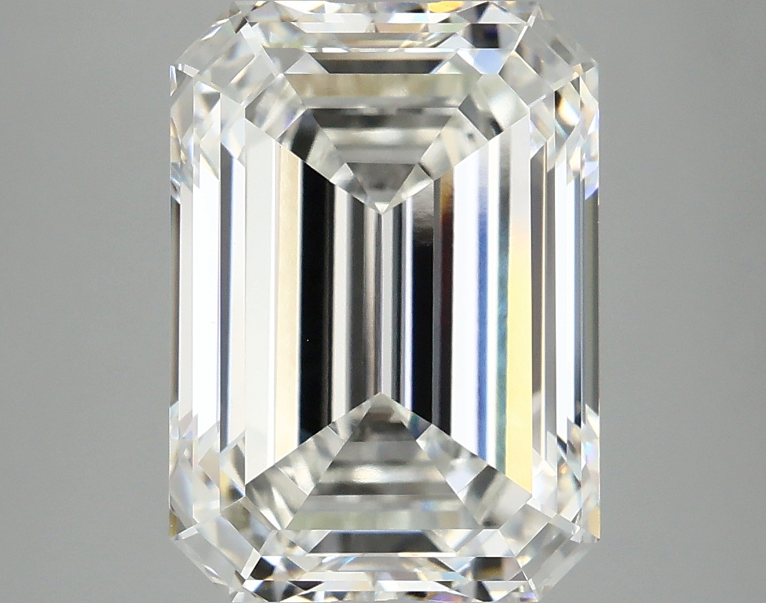 7.12 CT Emerald Diamond