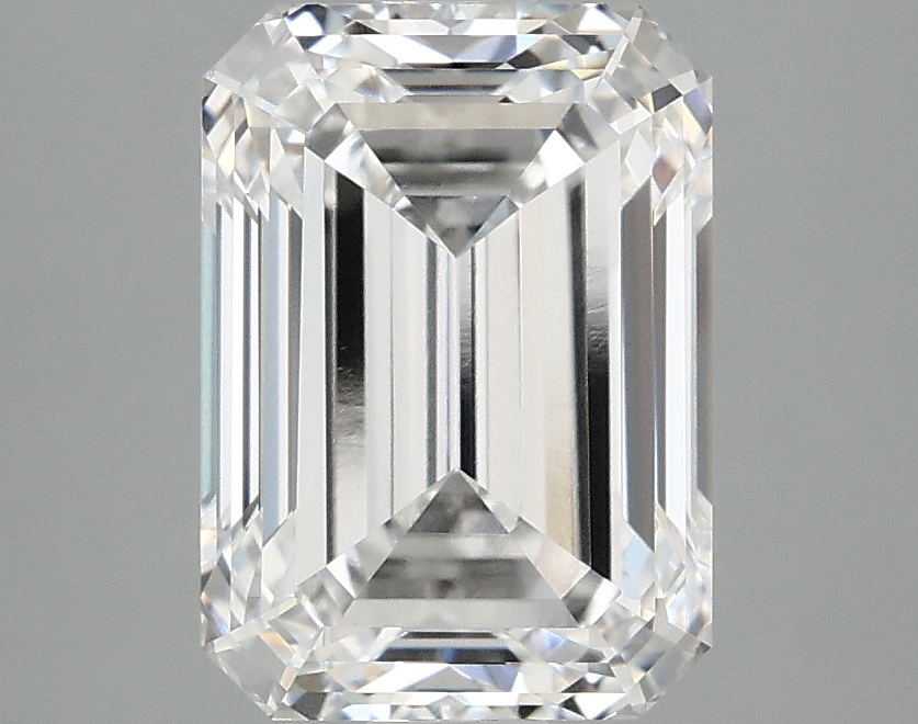 3.06 CT Emerald Diamond