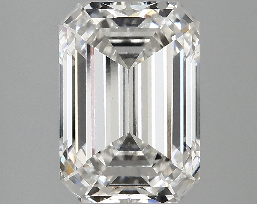 3.05 CT Emerald Diamond