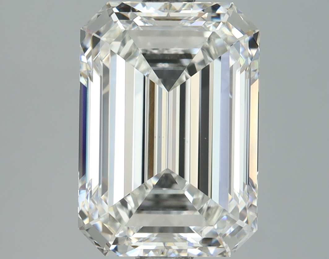 3.04 CT Emerald Diamond