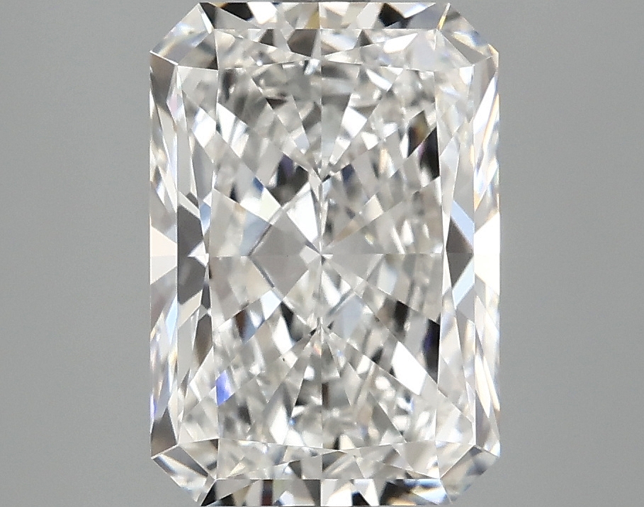 3.10 CT Radiant Diamond