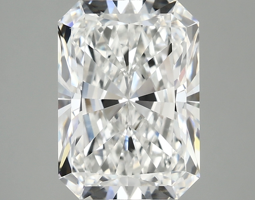 3.10 CT Radiant Diamond