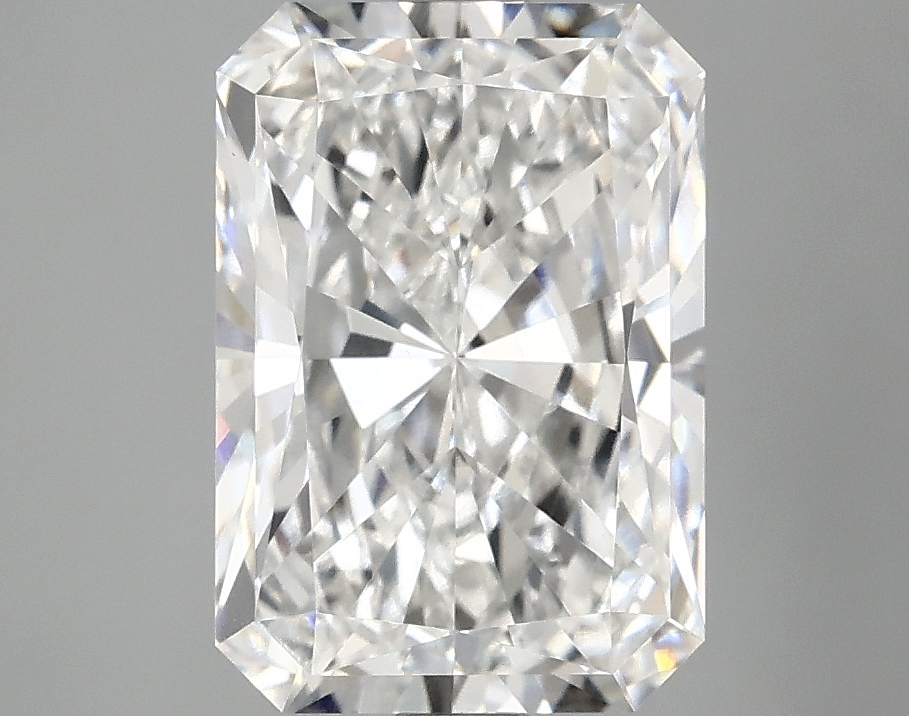 3.10 CT Radiant Diamond