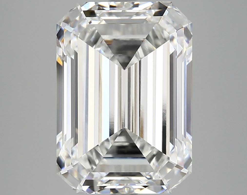 7.07 CT Emerald Diamond