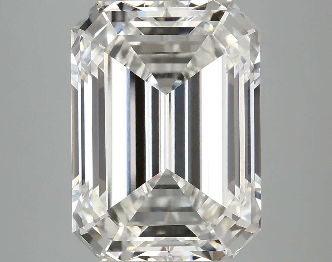 7.10 CT Emerald Diamond